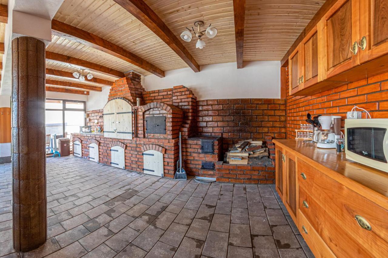 فندق Casa Alex Novaci-Străini المظهر الخارجي الصورة